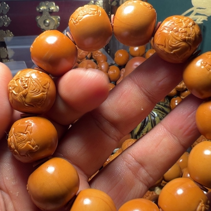 钱***张橄榄核手串/手链1.8老型财神
