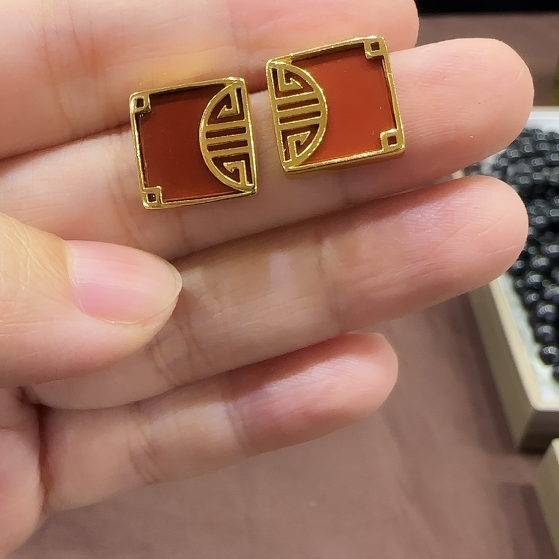 南红玛瑙未镶嵌颈饰