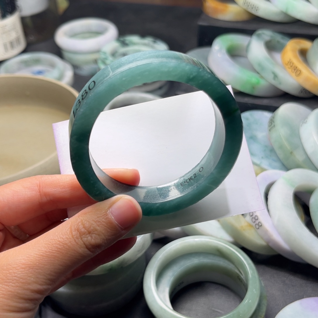 定制翡翠翡翠手镯未镶嵌