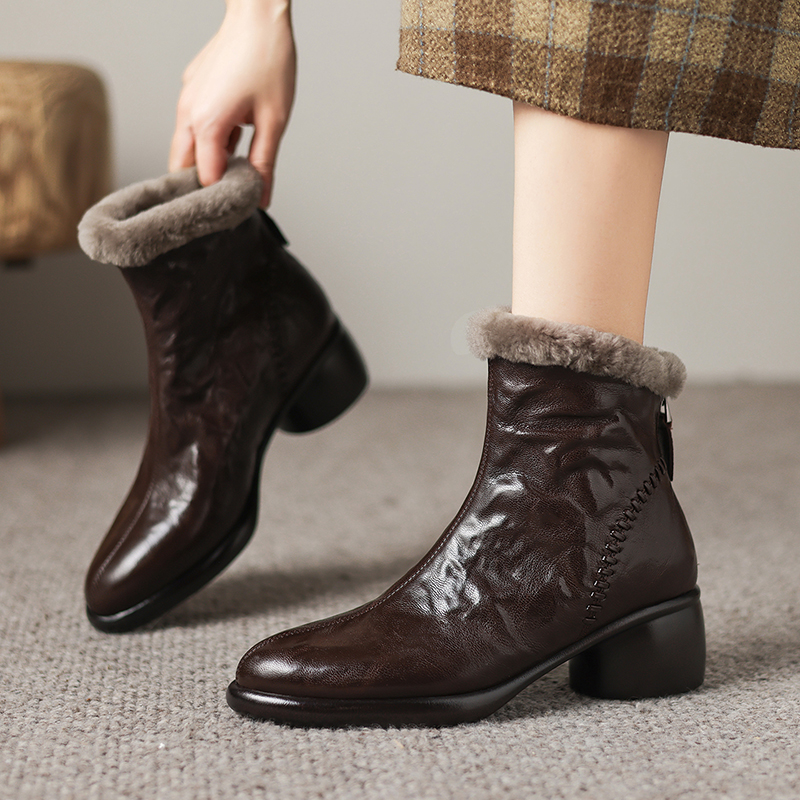 跟5cm/羊皮/新款羊皮毛靴简约百搭舒适成型底粗跟尖头女鞋KL770M