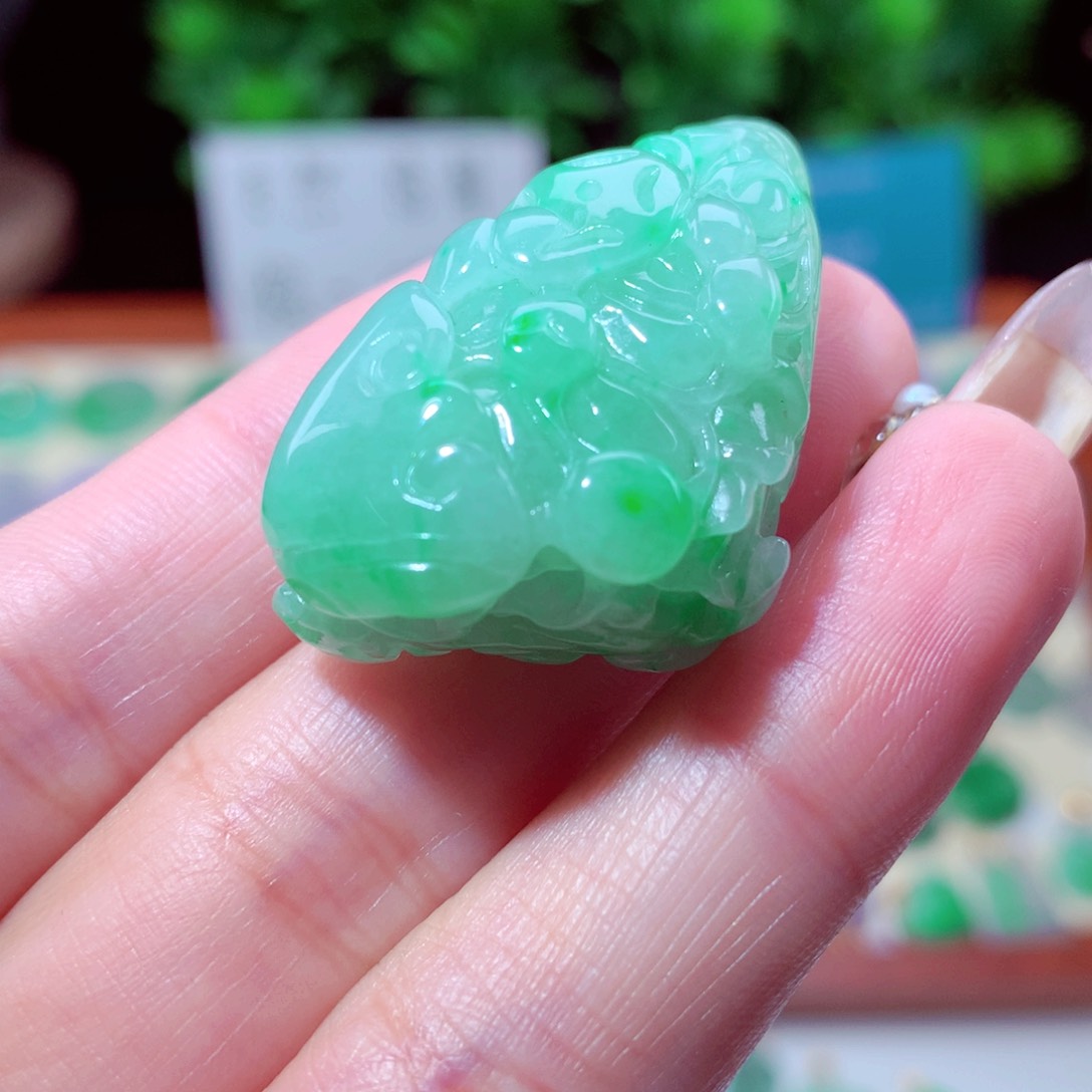 翡翠吊坠(不含链)未镶嵌