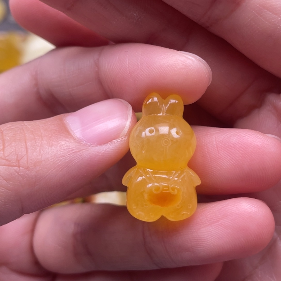 未镶嵌琥珀裸石蜜蜡