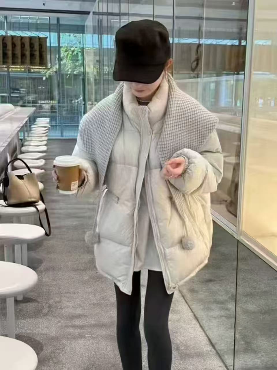 641--可拆卸针织披肩帽子女冬季加厚韩版保暖中长款外套