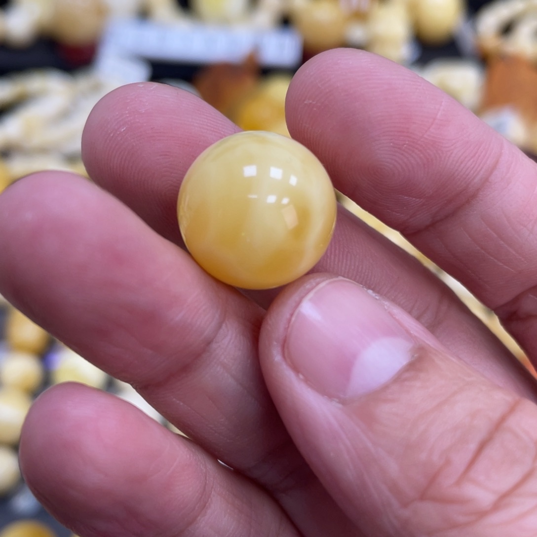 琥珀珠宝奇石未镶嵌16.2mm皮色