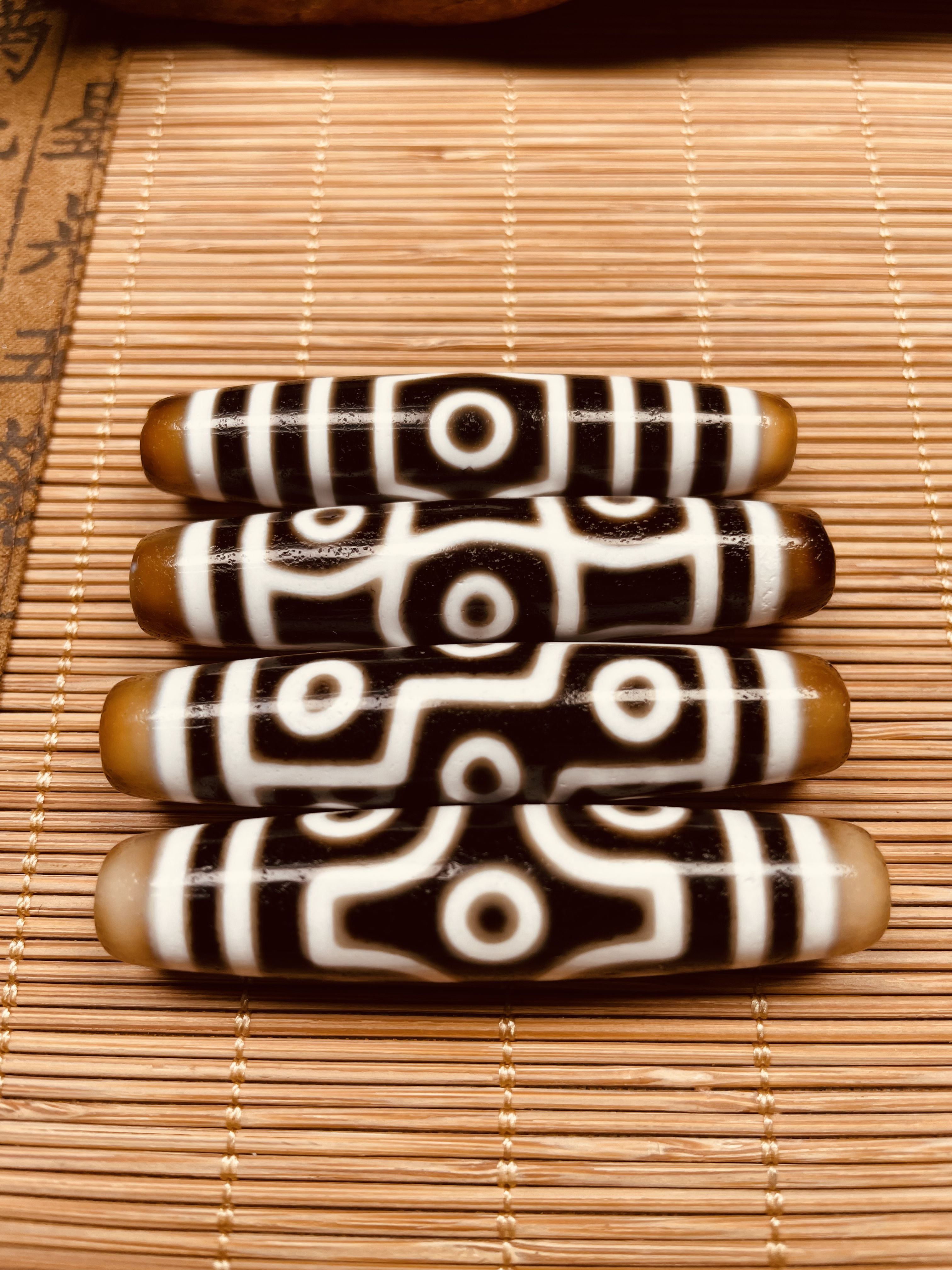 宝盖三眼折线九眼等多图腾天珠/约58mm