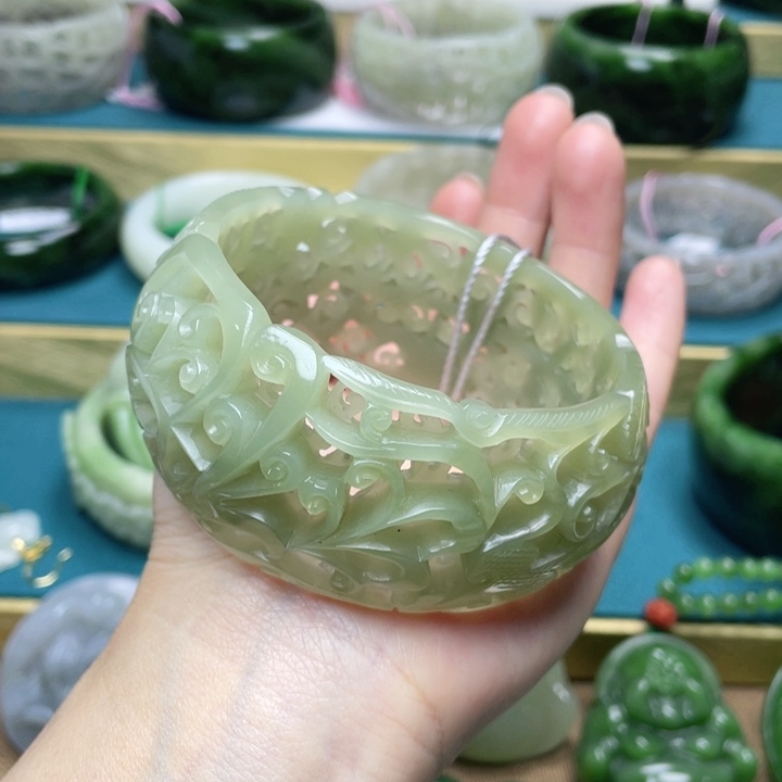 和田玉手镯64圈口 编号73未镶嵌?****?