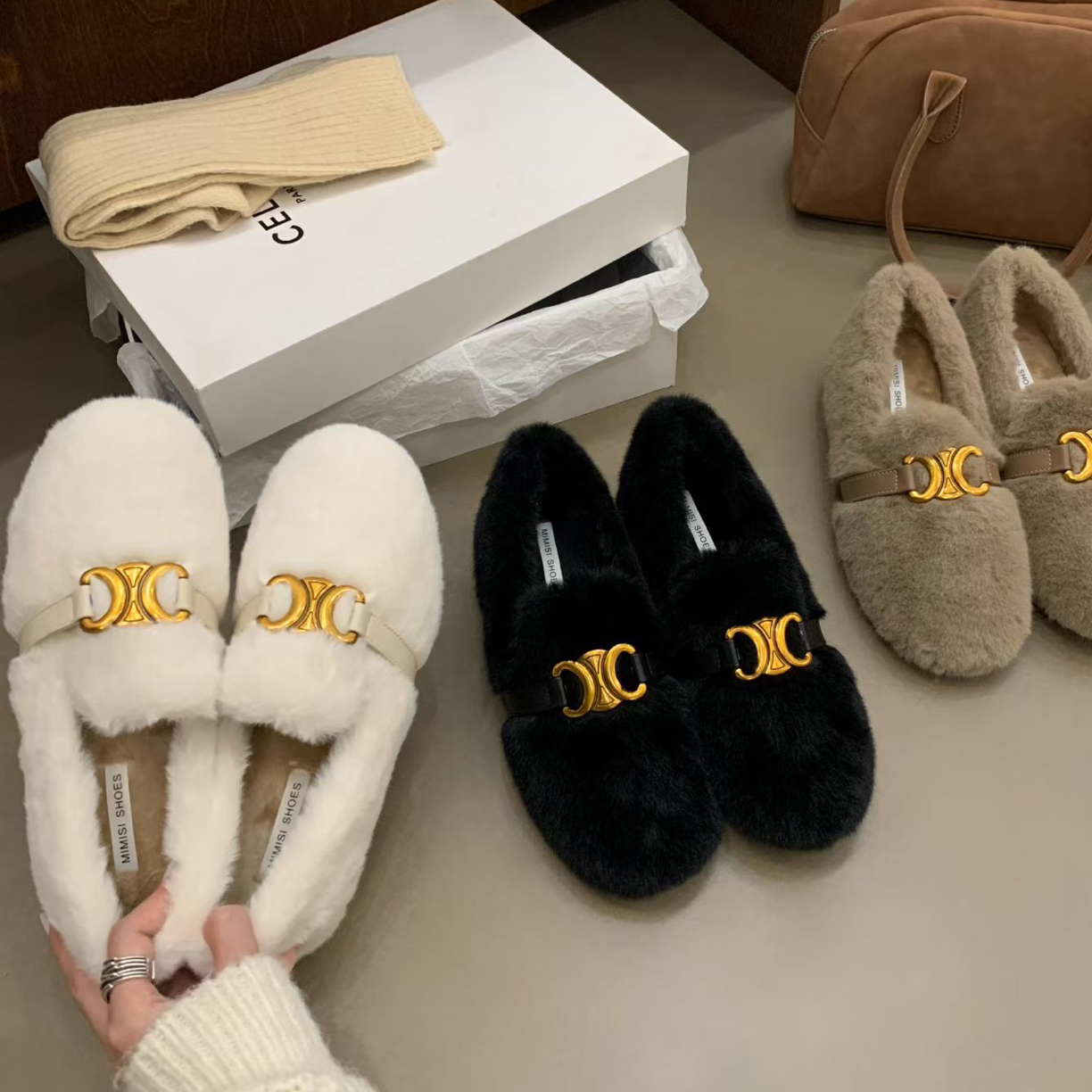 圆圆家 V88-15 韩版温柔金属扣简约加绒厚底毛毛鞋女外穿冬季单鞋
