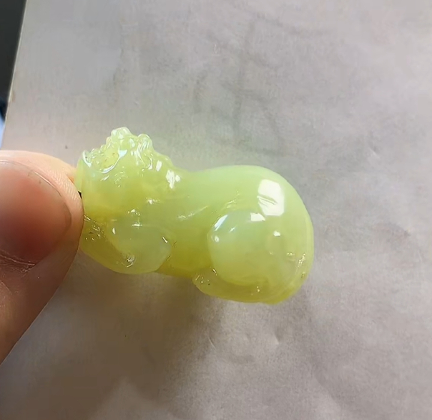 和田玉黄口貔貅挂件