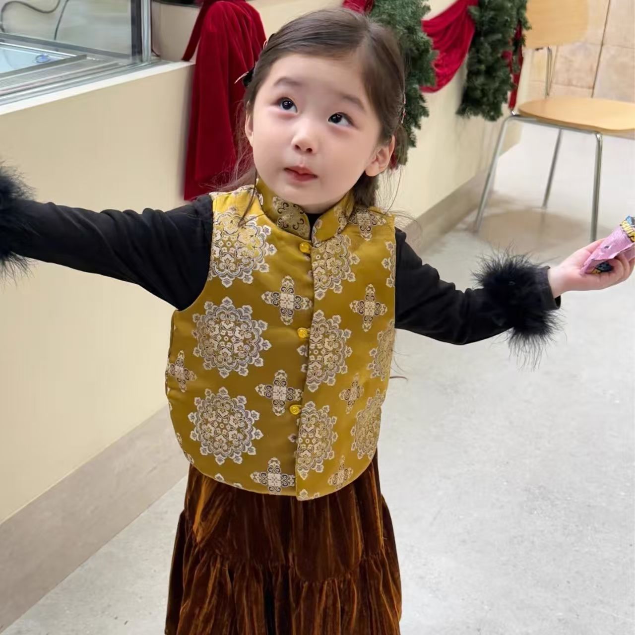 “金玉满堂”男女童新中式拜年服夹棉马甲冬装拜年服2026汉服唐装