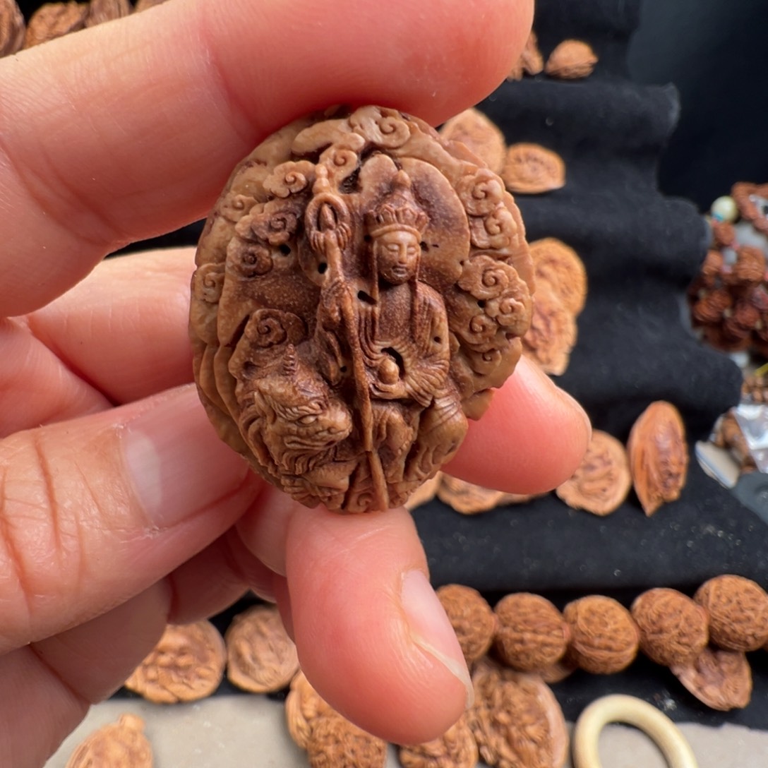 吊坠桃核吃***片桃核雕刻