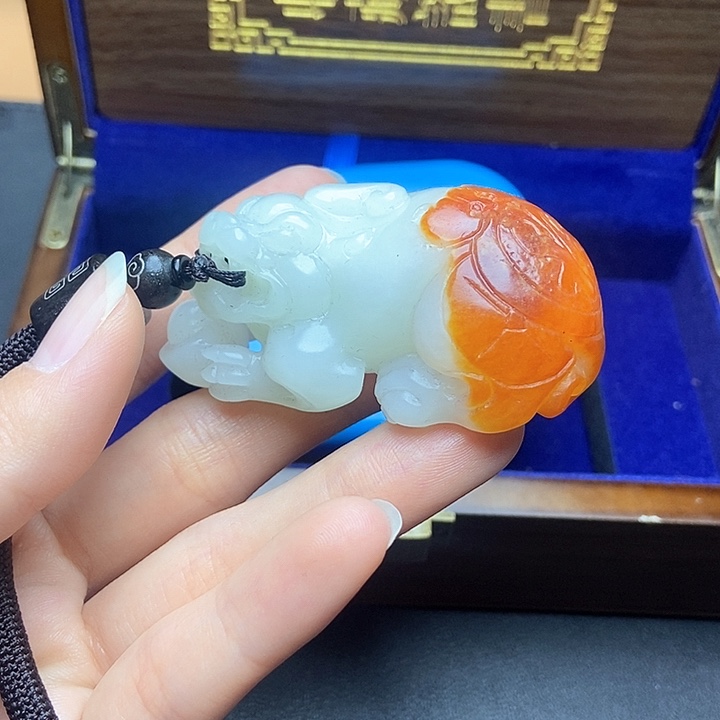 和田玉挂件未镶嵌冷****静N