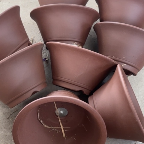 紫砂花盆100-9。  20-10