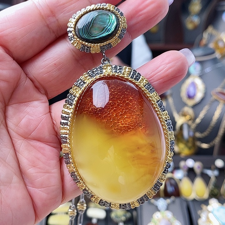 琥珀颈饰银S925镶嵌吊坠