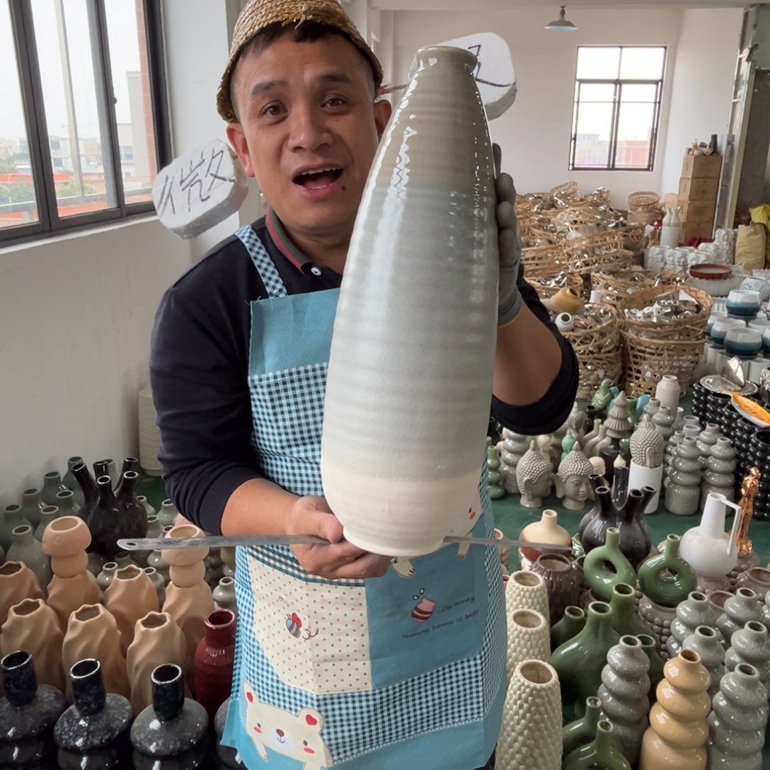 摆件80 号高中低温陶瓷瓶（部分微瑕）