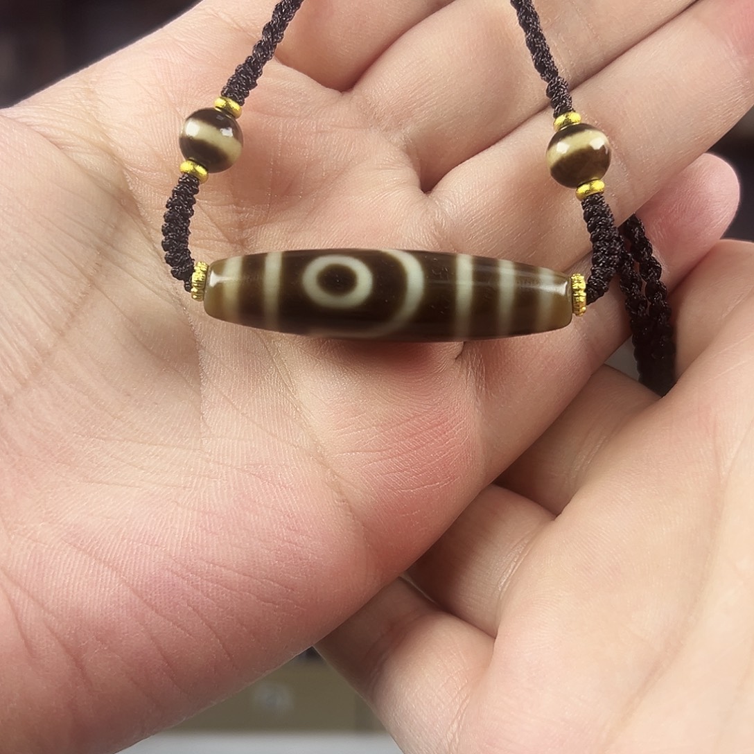 玛瑙/玉髓合金颈饰张奎