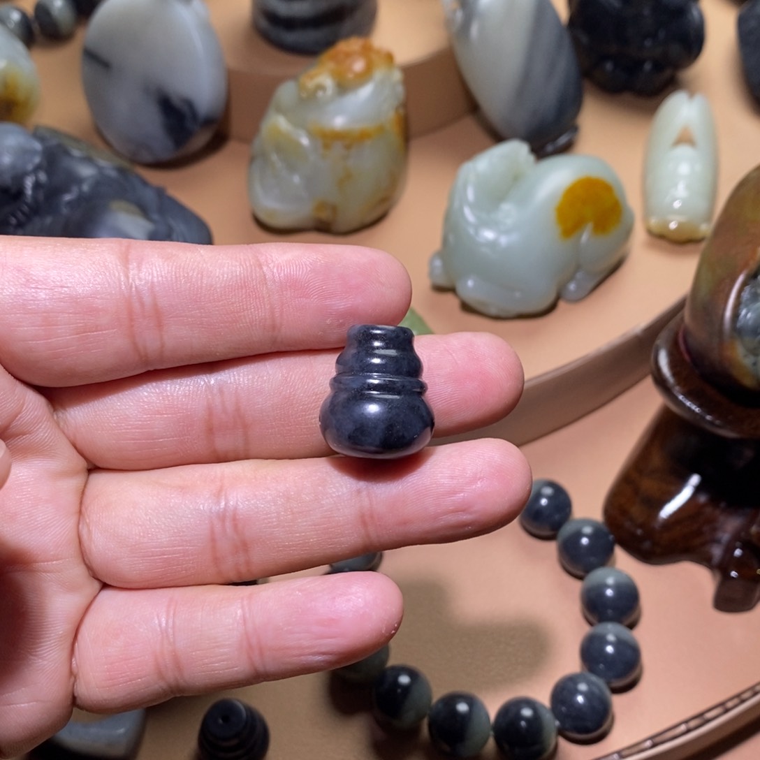 未镶嵌和田玉挂件