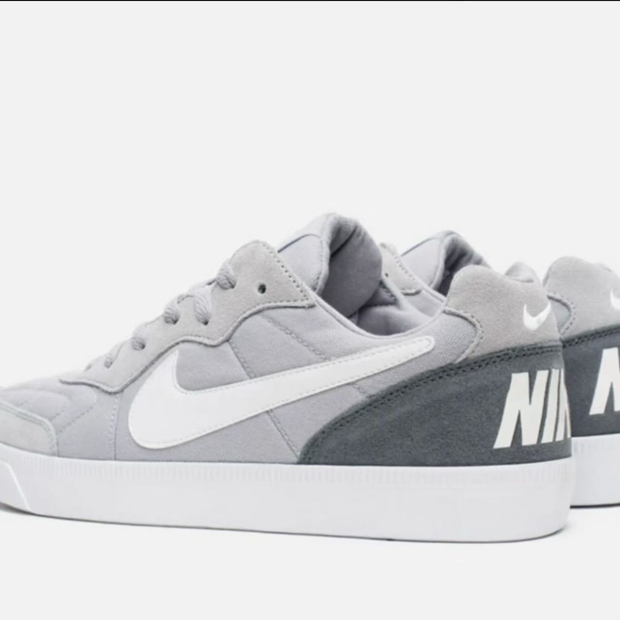 【耐克NIKE】耐克男子灰白NSW TIEMPO TRAINER 运动休闲鞋644843003