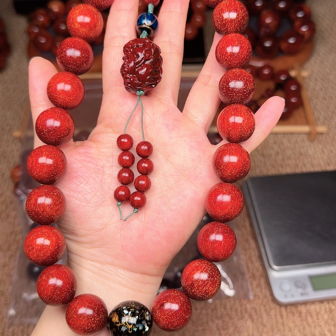 檀香紫檀（小叶紫檀）1.8手红