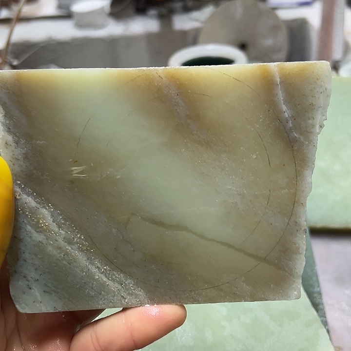 和田玉（糖玉）未镶嵌手镯欣****?定制