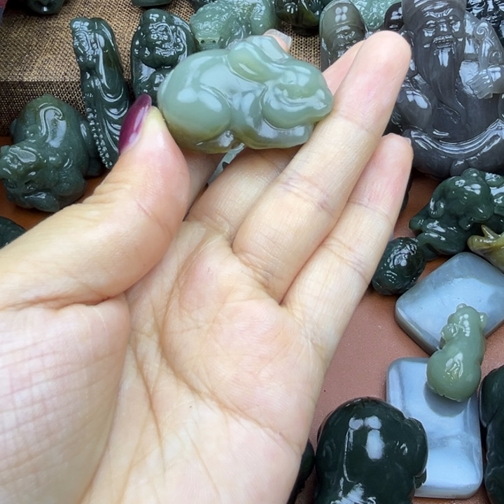 和田玉未镶嵌挂件