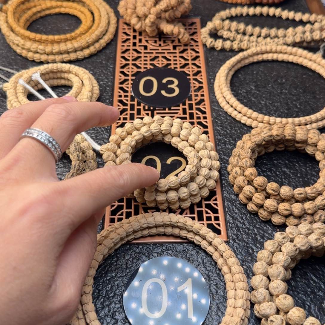 柏香籽/百香籽吊坠赤****柜