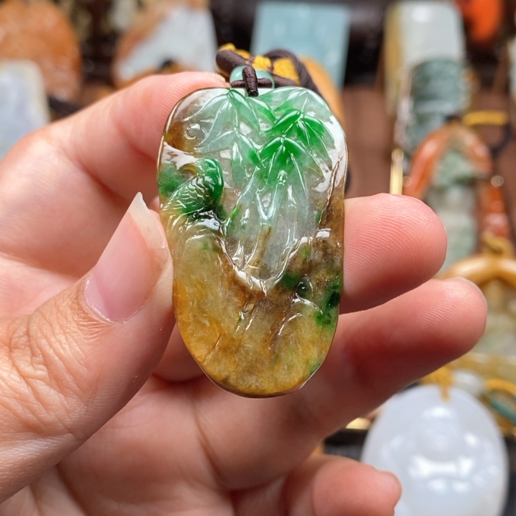 【闪购商品】颈饰未镶嵌翡翠若*梦