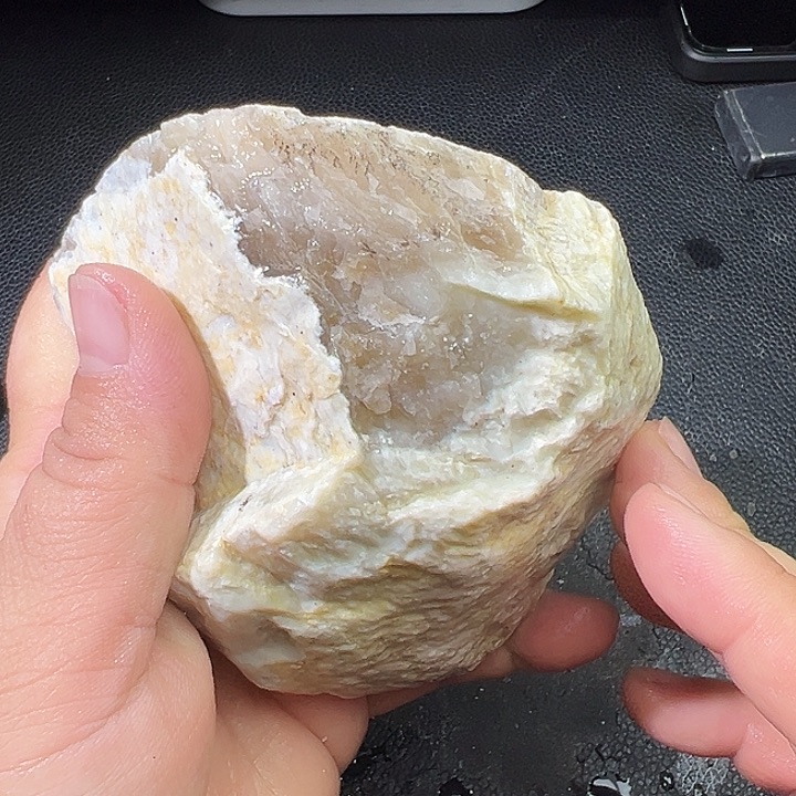 和田玉（糖玉）足银镶嵌车挂