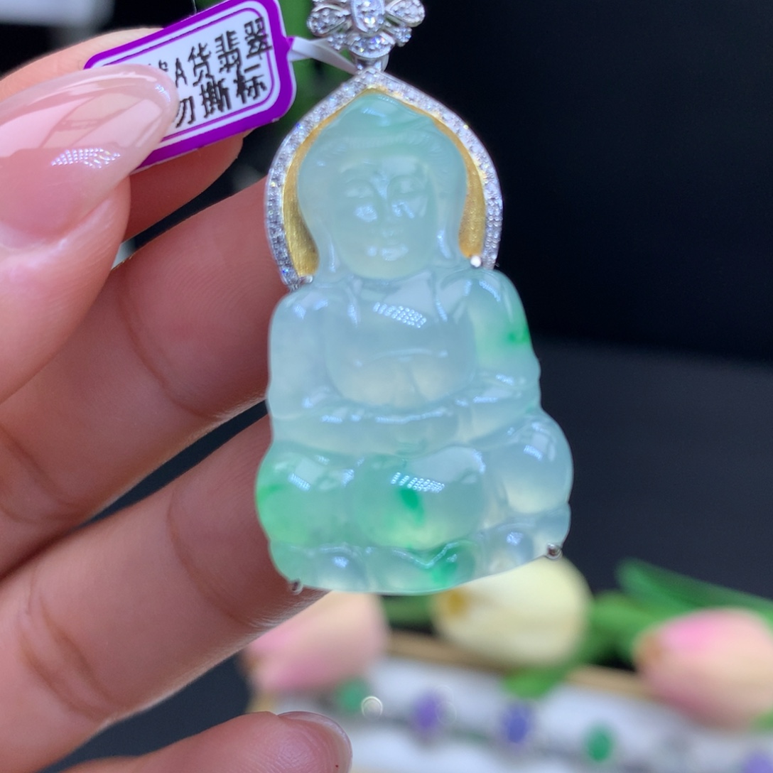 翡翠18K金镶嵌颈饰