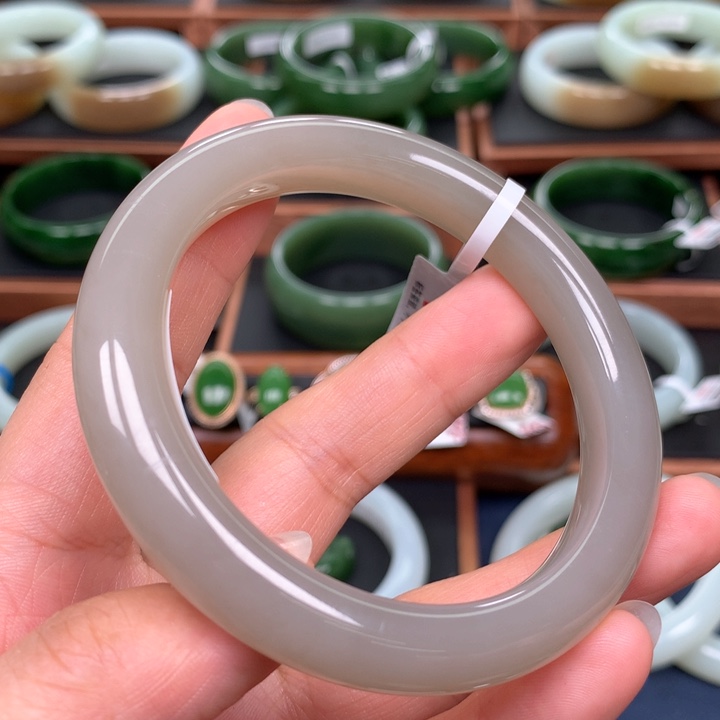 和田玉手镯未镶嵌60