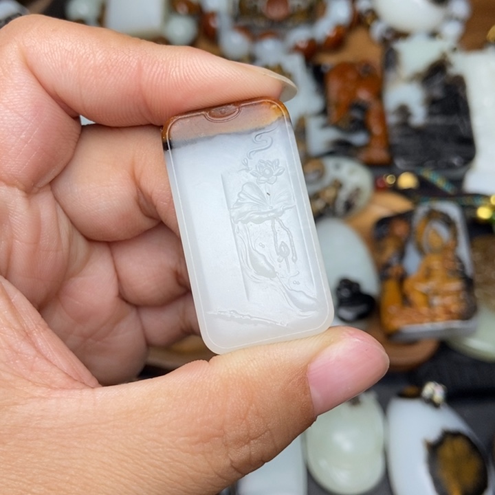 和田玉未镶嵌颈饰