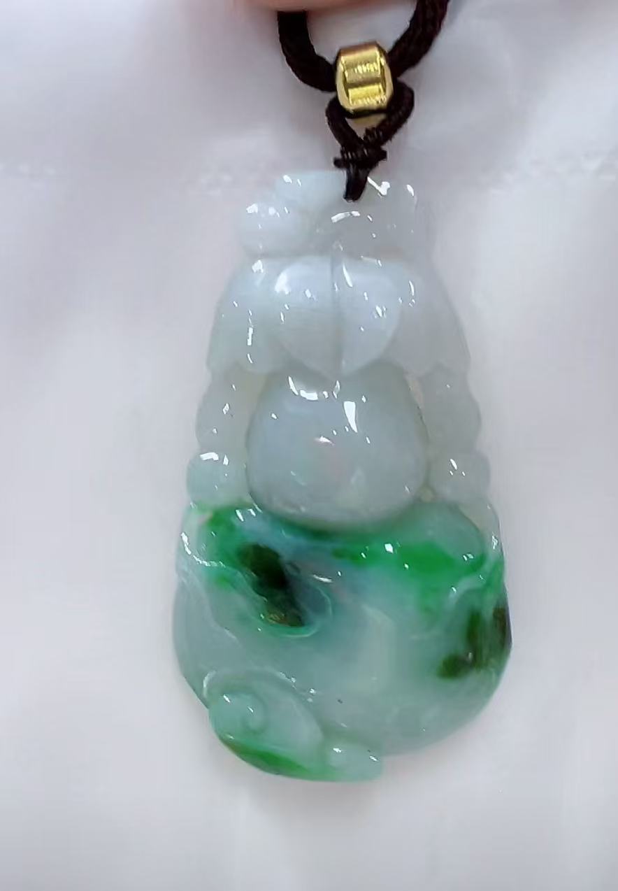 天然翡翠A货孤品吊坠123