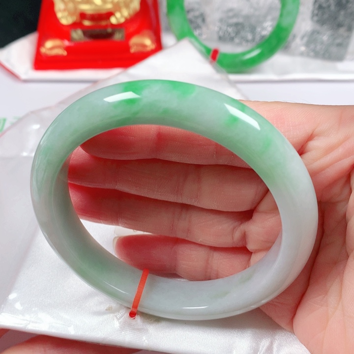 未镶嵌手镯翡翠  编号1062 正圈61-62  福利镯