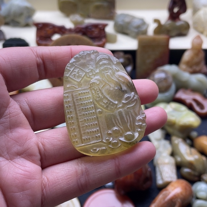 蛇纹石玉未镶嵌颈饰15