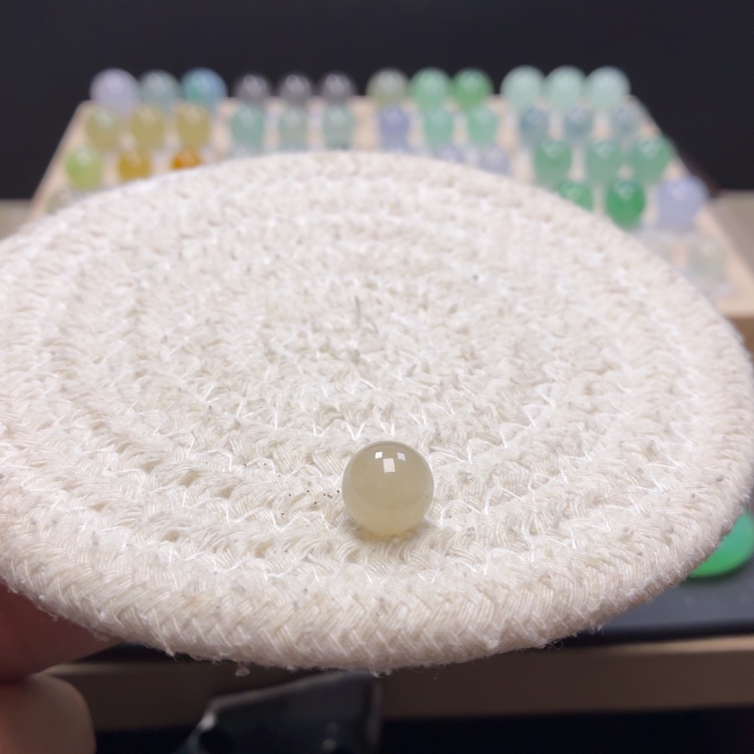 翡翠未镶嵌手链9.8翡翠圆珠