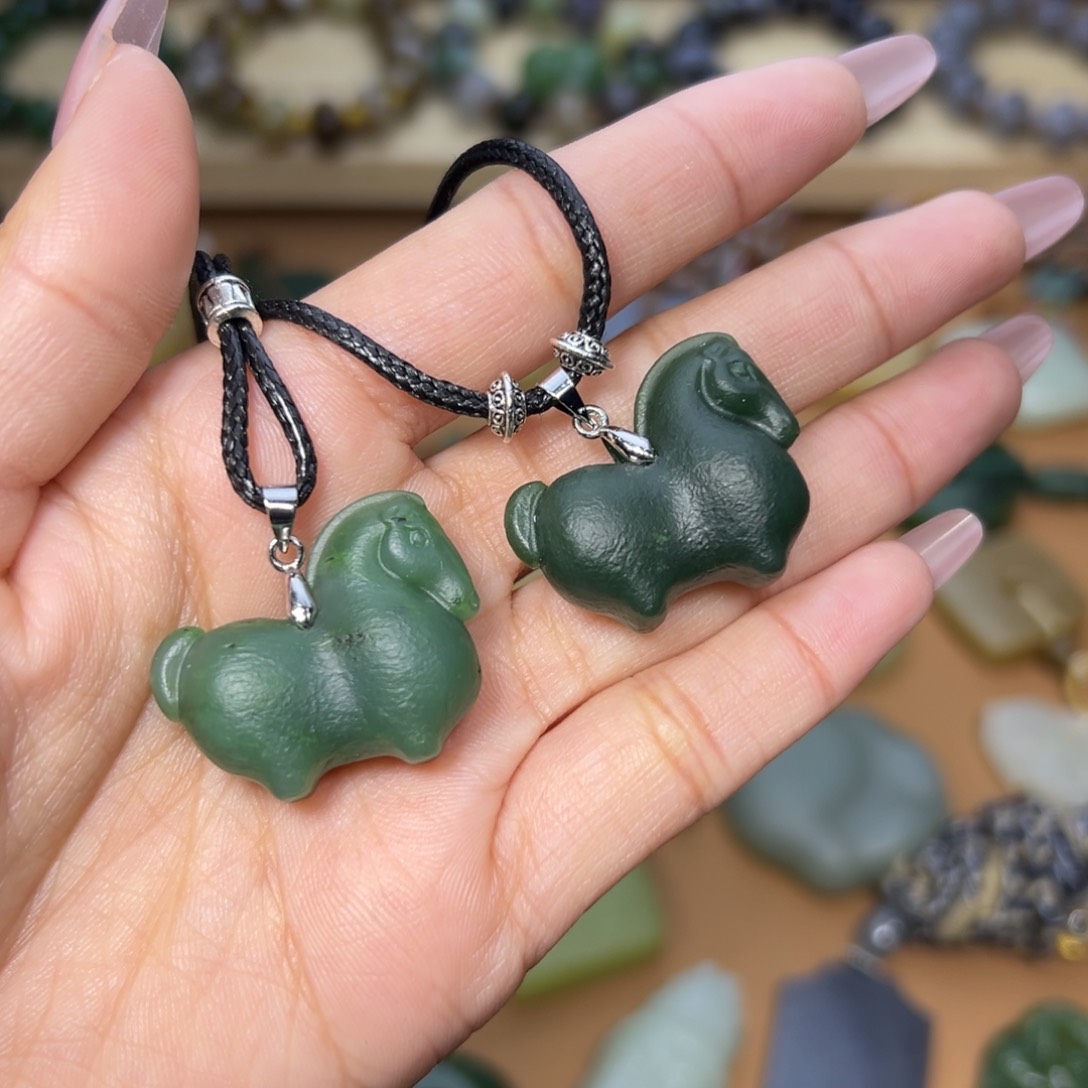 颈饰未镶嵌和田玉二选一多样性发货