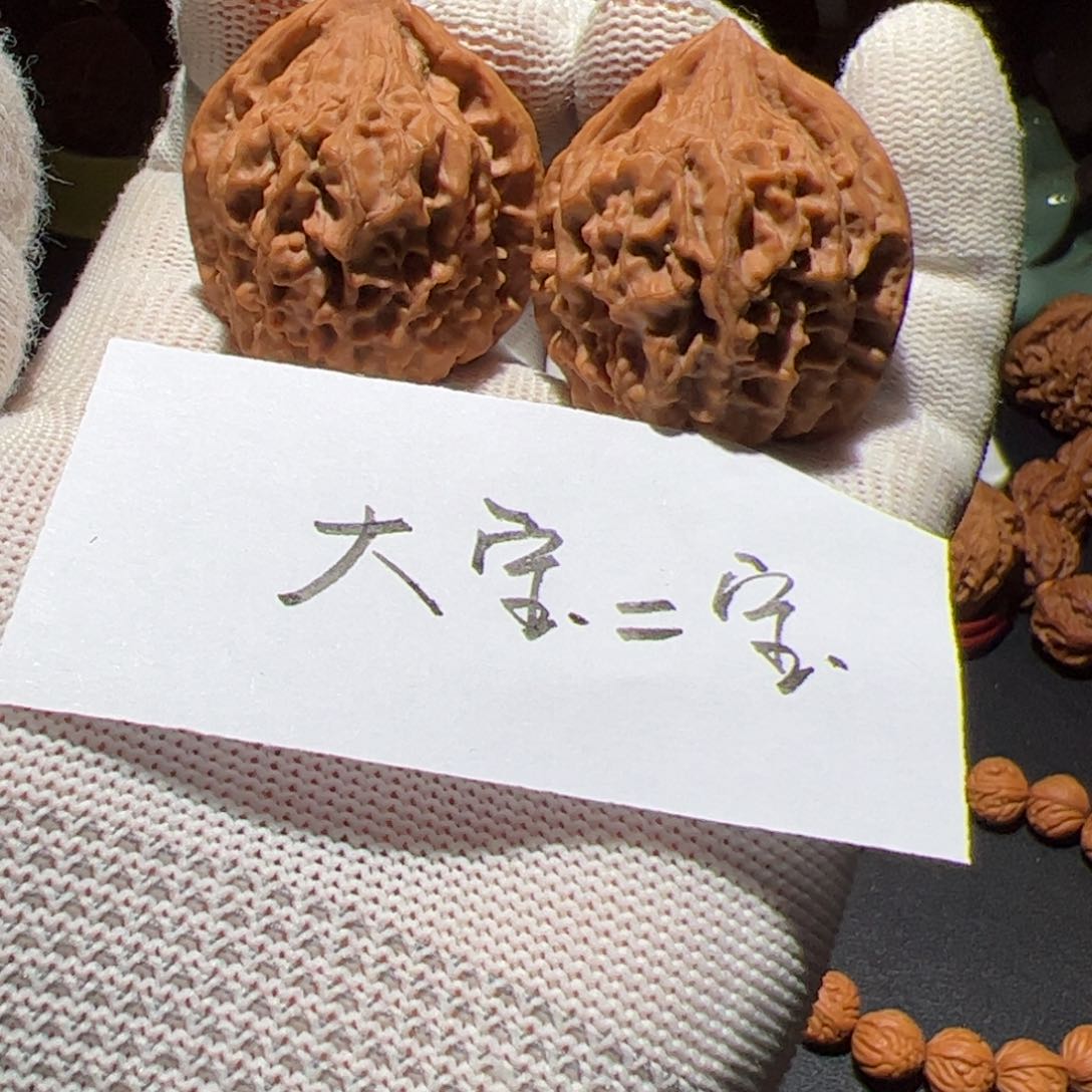 文玩核桃把件大***宝苍龙虎