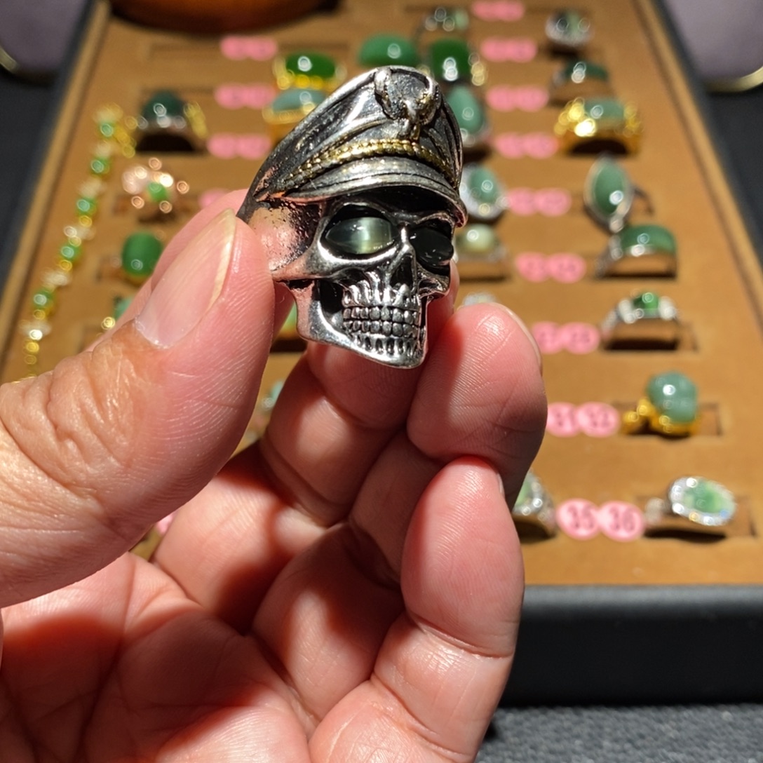 和田玉未镶嵌戒指