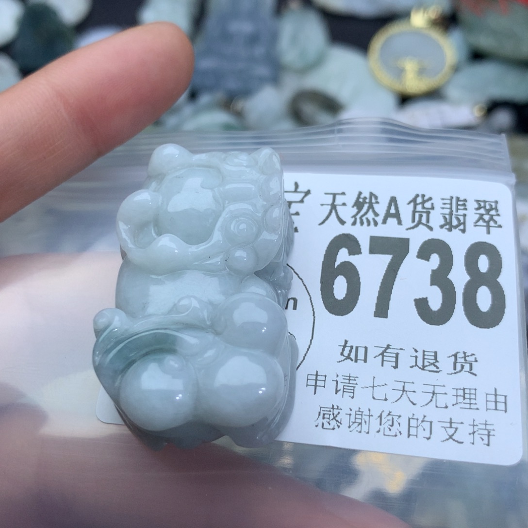 翡翠颈饰未镶嵌6738。