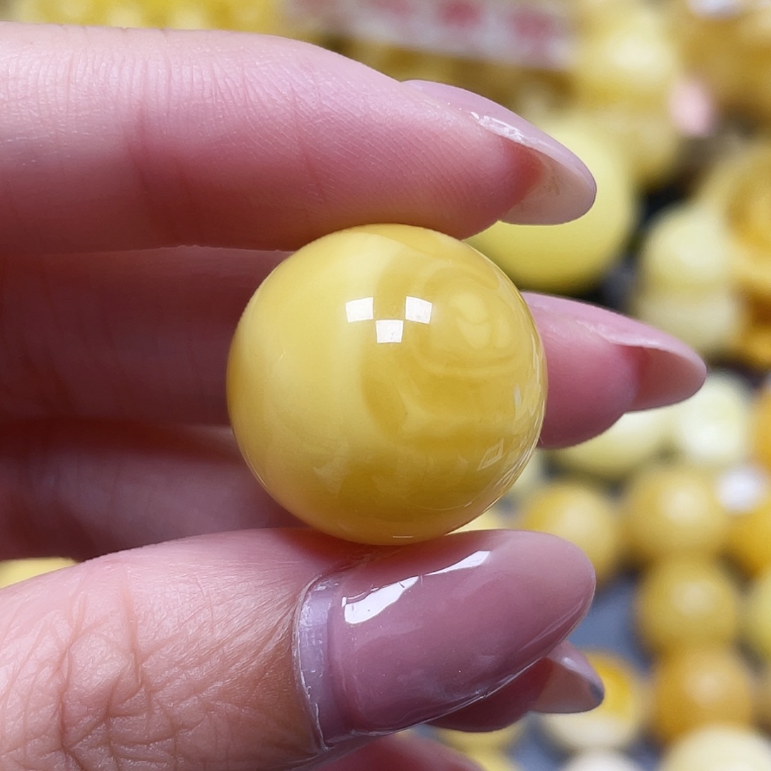 蜜蜡未镶嵌裸石19.8mm瑕