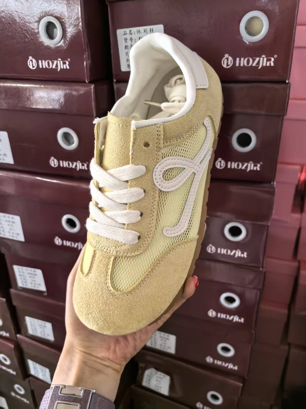 《咩咩》休闲时尚女鞋656号