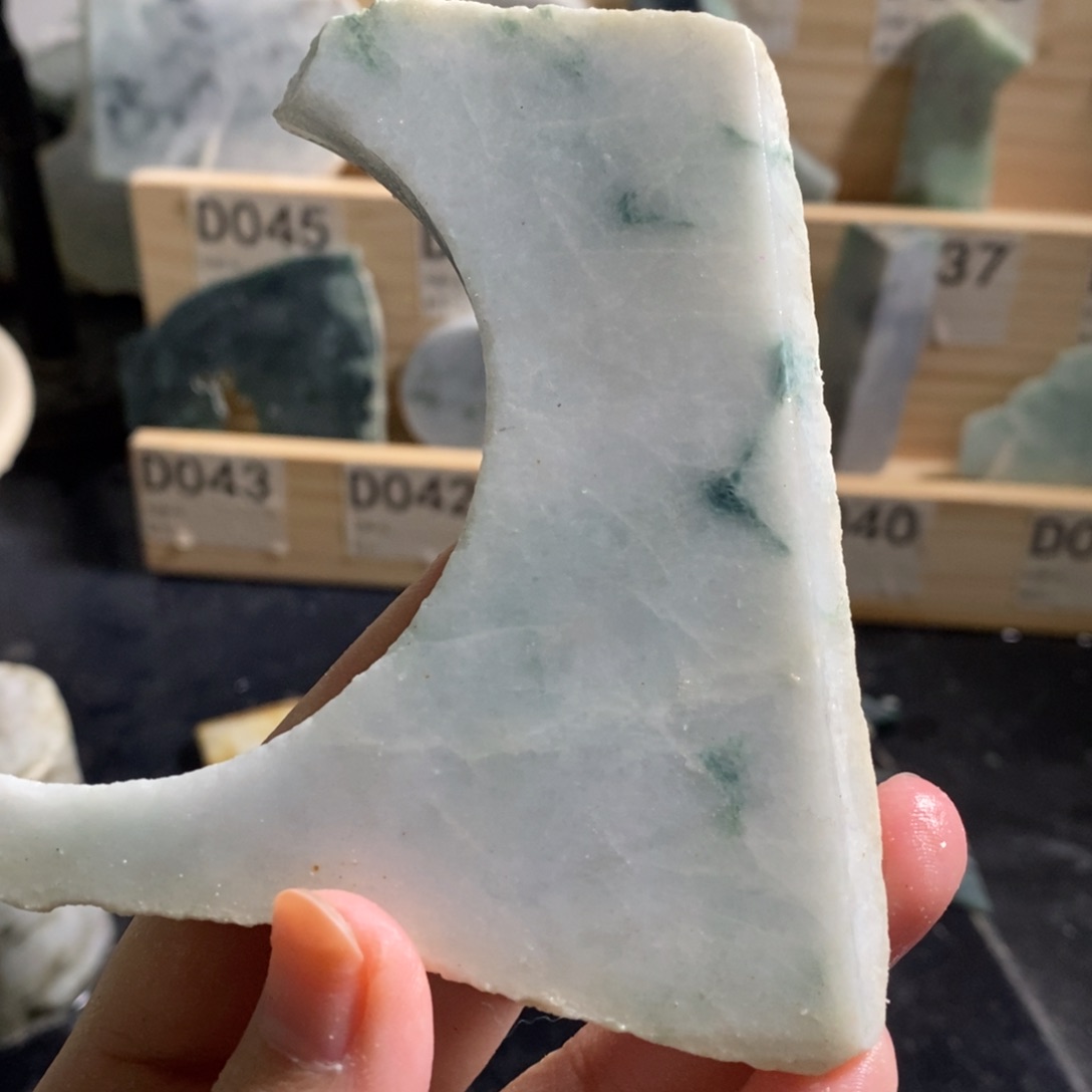 颈饰未镶嵌翡翠天然翡翠