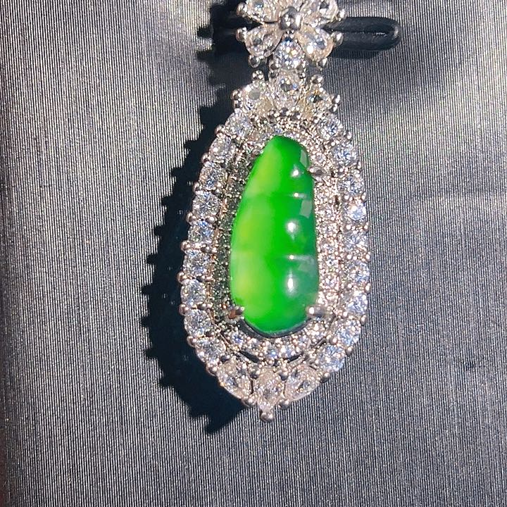 翡翠颈饰未镶嵌334455，