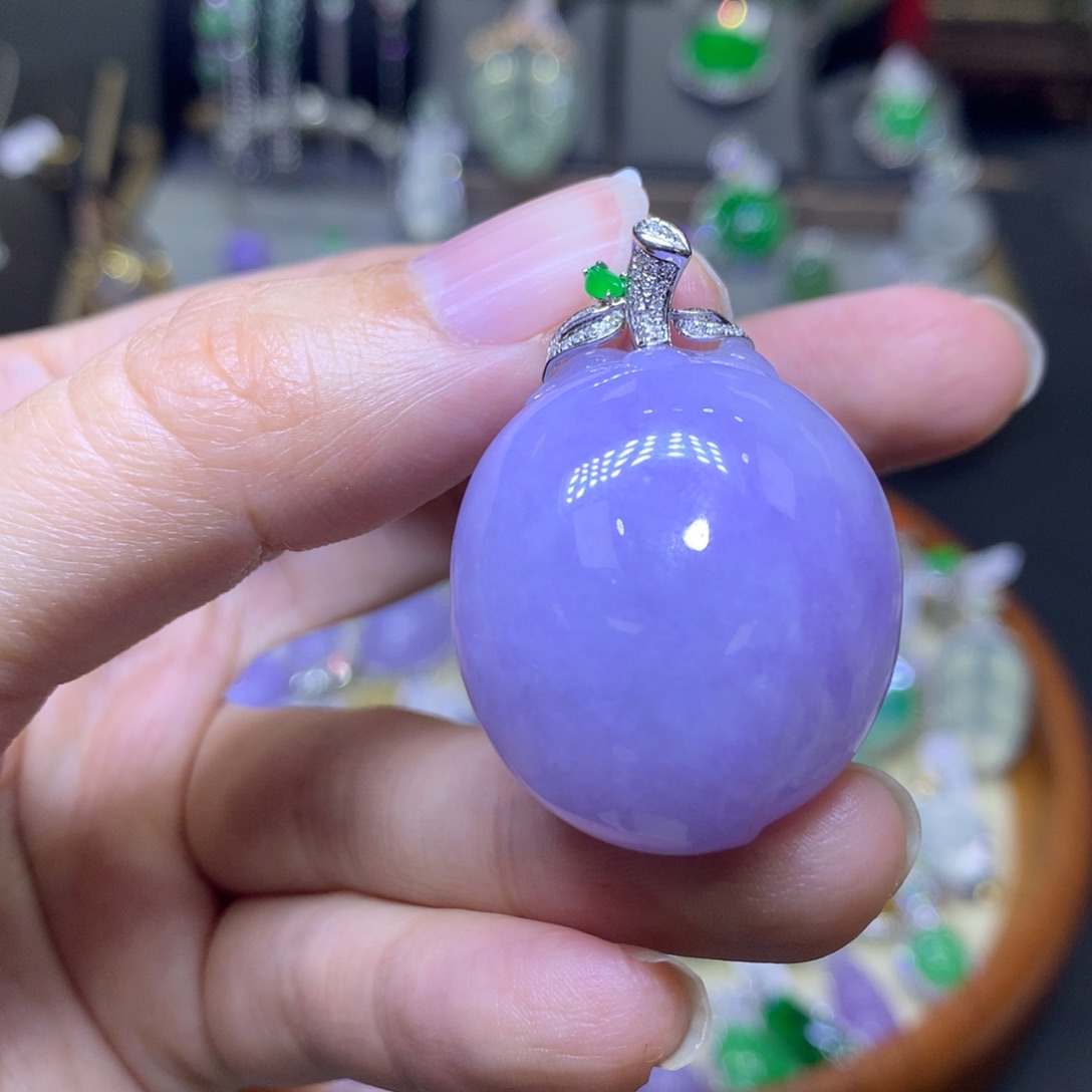 翡翠18K金镶嵌颈饰翡翠吊坠项链