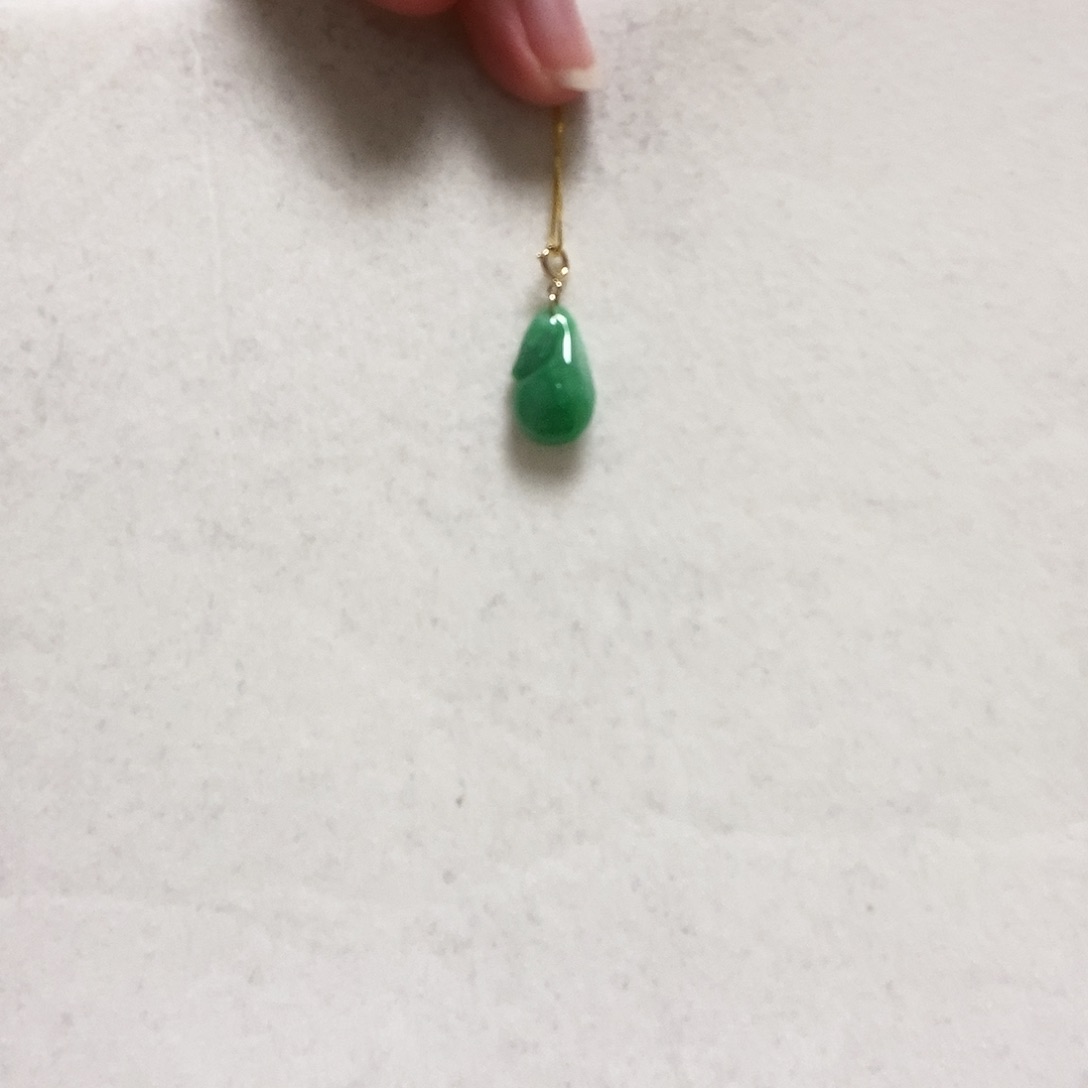 翡翠颈饰18K金镶嵌简单