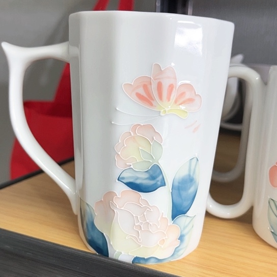 手绘高温釉下彩陶瓷