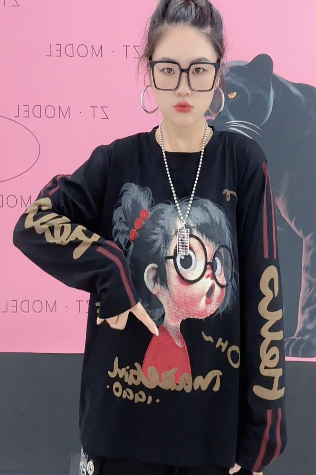 潮牌女装圆领打底衫高弹显瘦大码