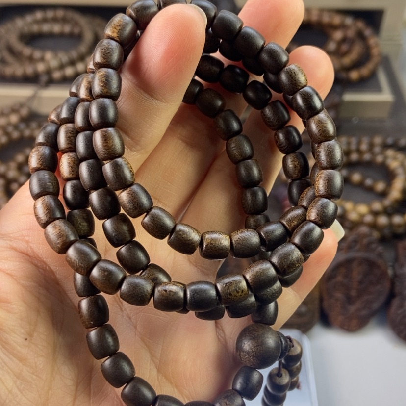 【闪购商品】沉香手串段*飞越南白奇楠