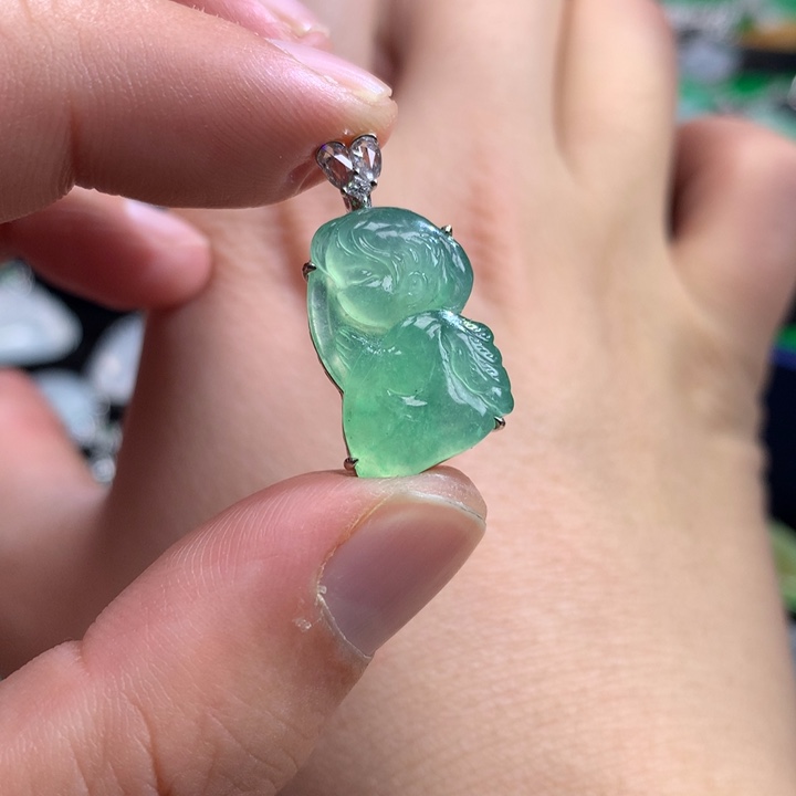 翡翠吊坠(不含链)18K金镶嵌
