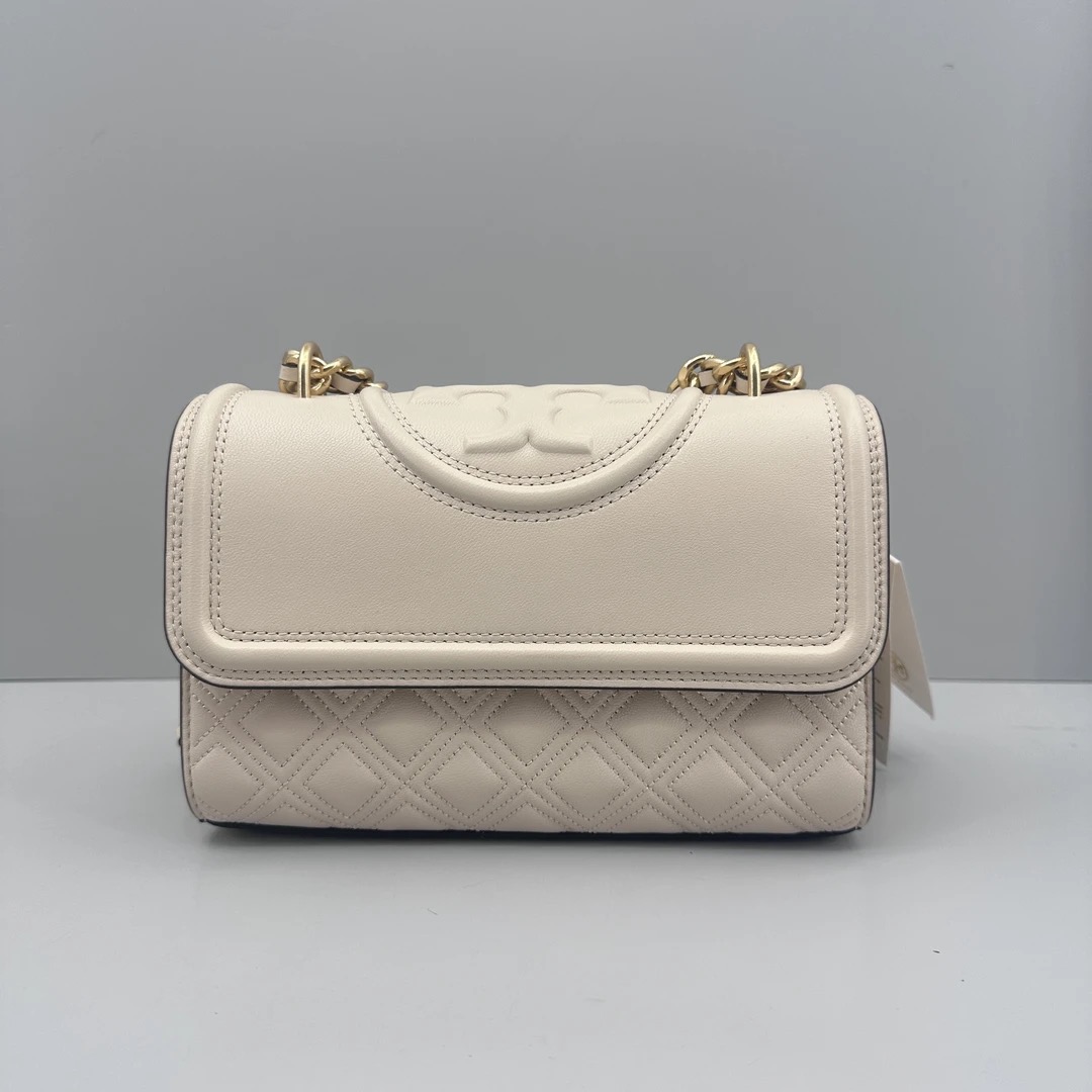 99新 TORY BURCH/汤丽柏琦 fleming白色小号链条包21*18*8cm