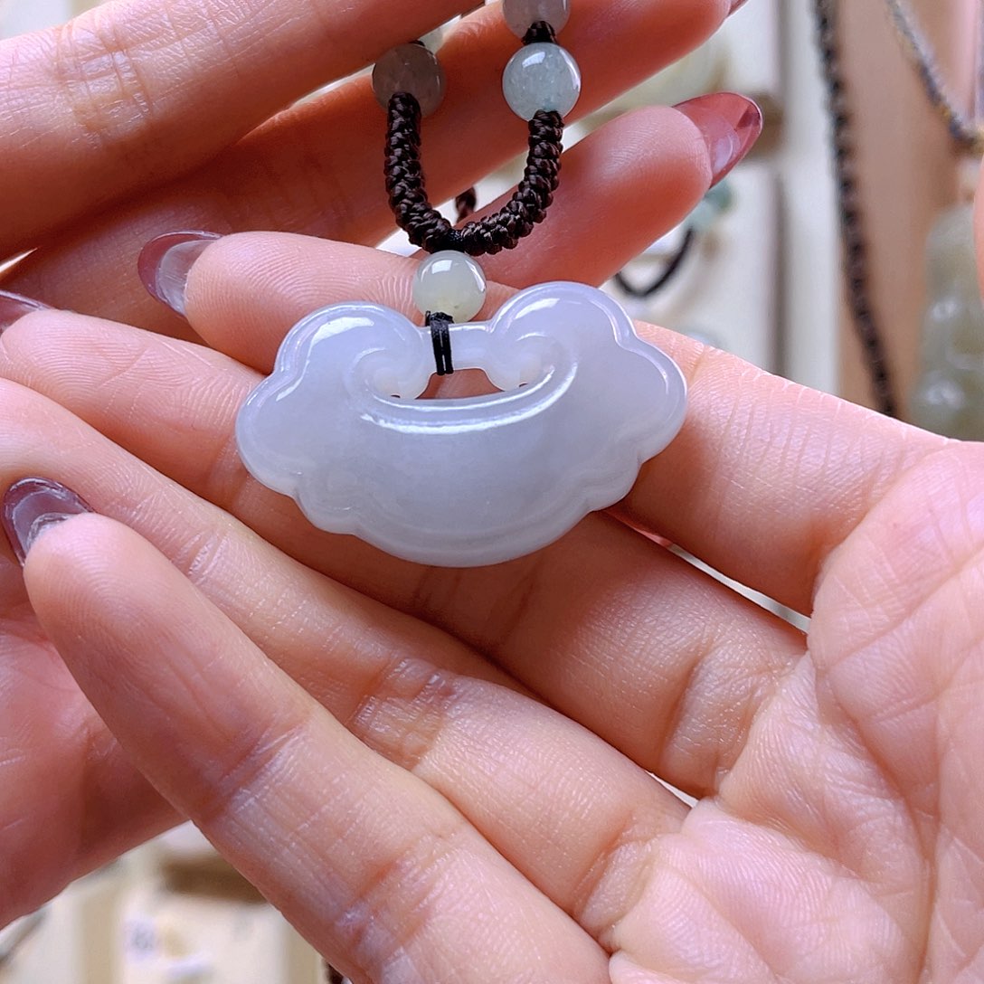 和田玉吊坠(赠链)未镶嵌燕